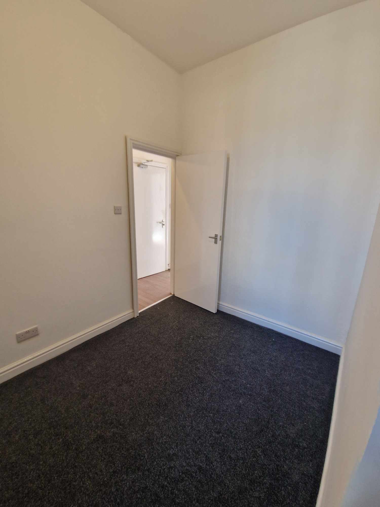 **Available**26 Sefton Road, Morecambe * 2 Bedrooms*